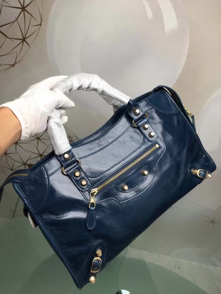 BALENCIAG巴黎世家 義大利進口 原版油蠟頭層牛皮 香皮小銀釘 時尚百搭 手提肩背斜挎包  BL1582